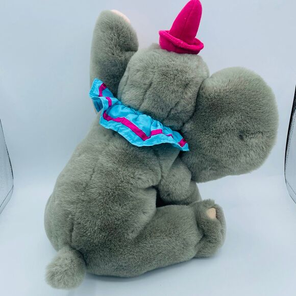 Disney Plush DUMBO the Elephant Soft Plush Stuffed Toy Red Hat & Clown Collar - Picture 5 of 9